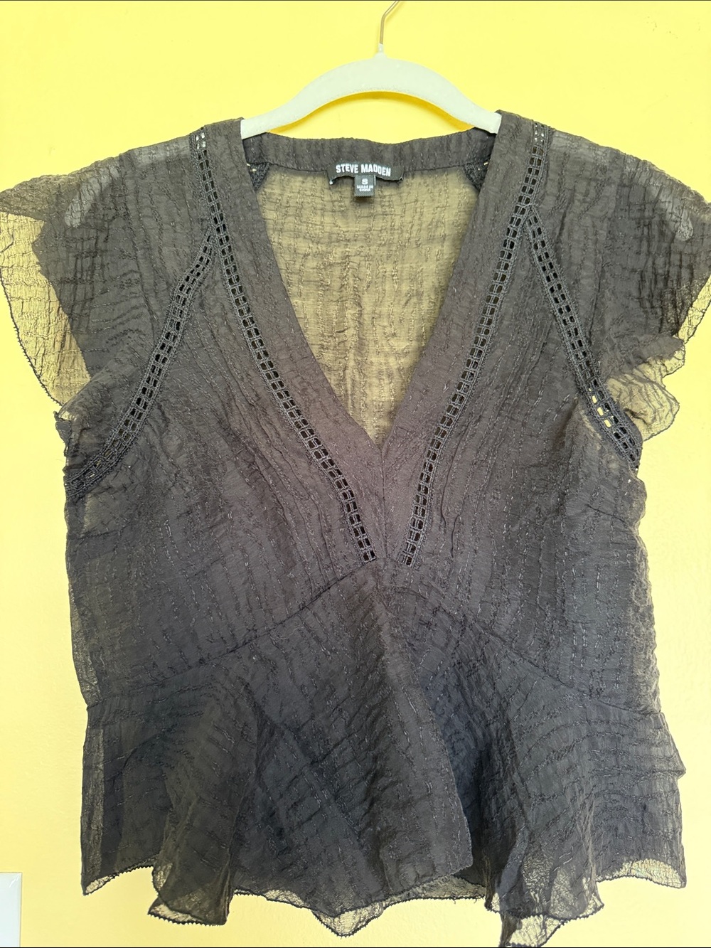 Steve Madden Leyla  Black V-Neck Lace Flutter Sleeve Peplum Blouse size S - Picture 6 of 12